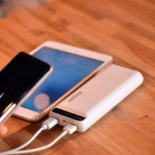 شارژر همراه مدل UE15032 ظرفیت 15000 میلی آمپر ساعت انرجایزر