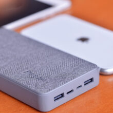 شارژر همراه مدل UE20043 ظرفیت 20000 میلی آمپر ساعت انرجایزر